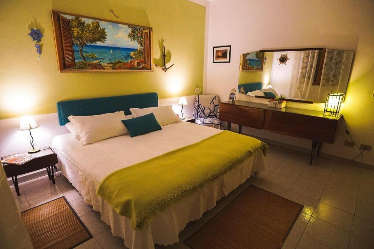 L'Hibiscus Di Lucia Villa อาลเกโร ภายนอก รูปภาพ
